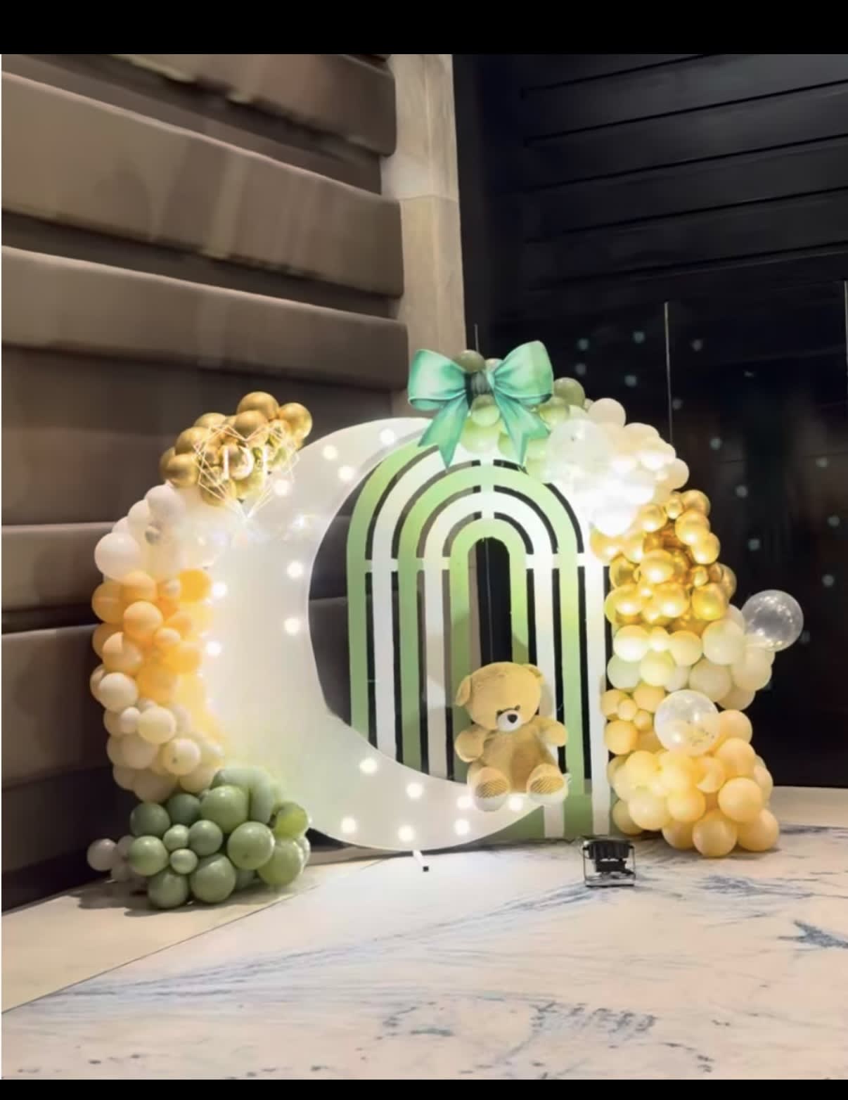 Simple Balloon Decoration