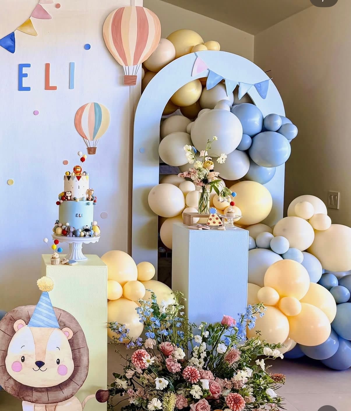 Balloon and craft birthday decor