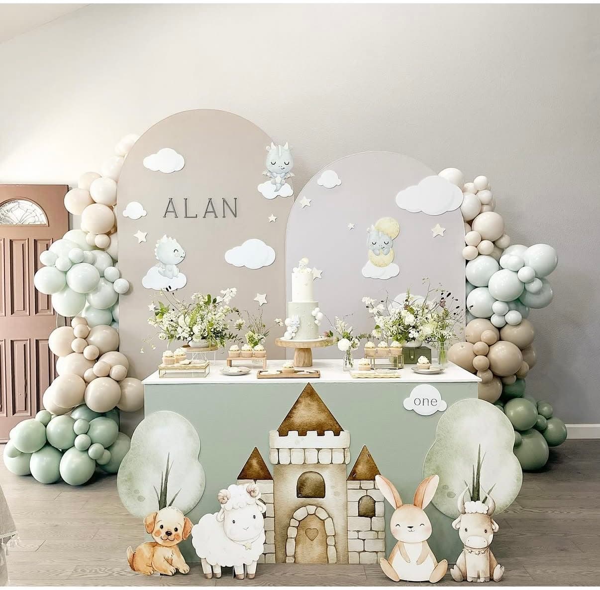 Simple birthday balloon decor