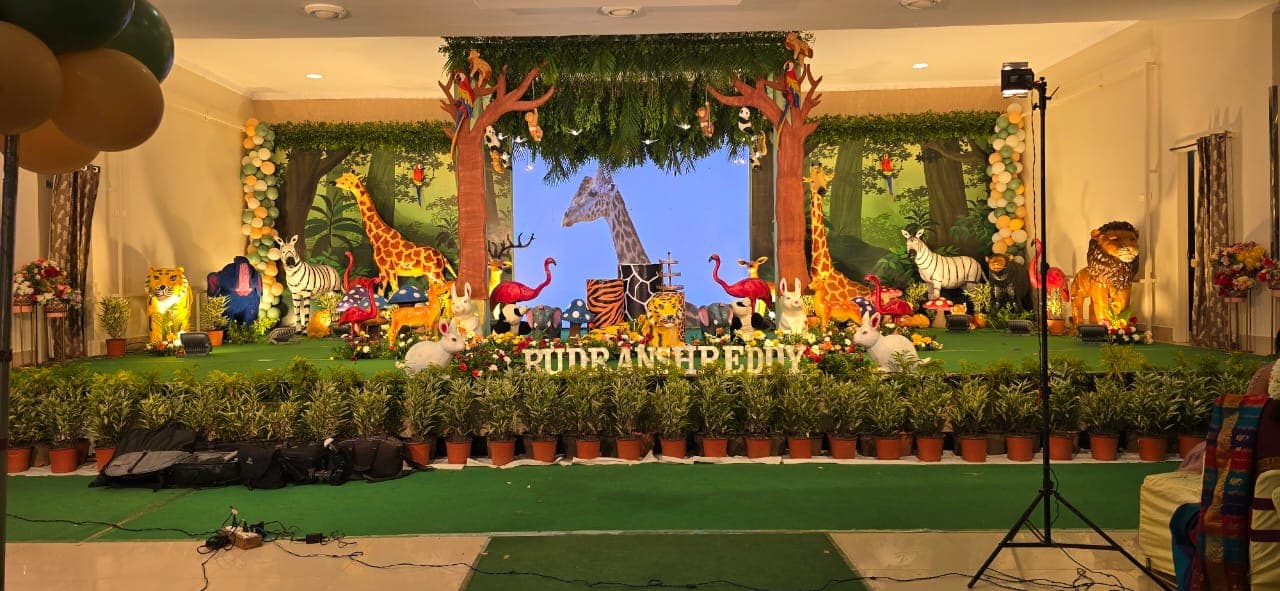 Grand Jungle Safari Birthday Decoration