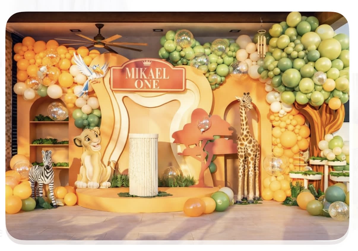 Grand Jungle Safari Birthday Decor