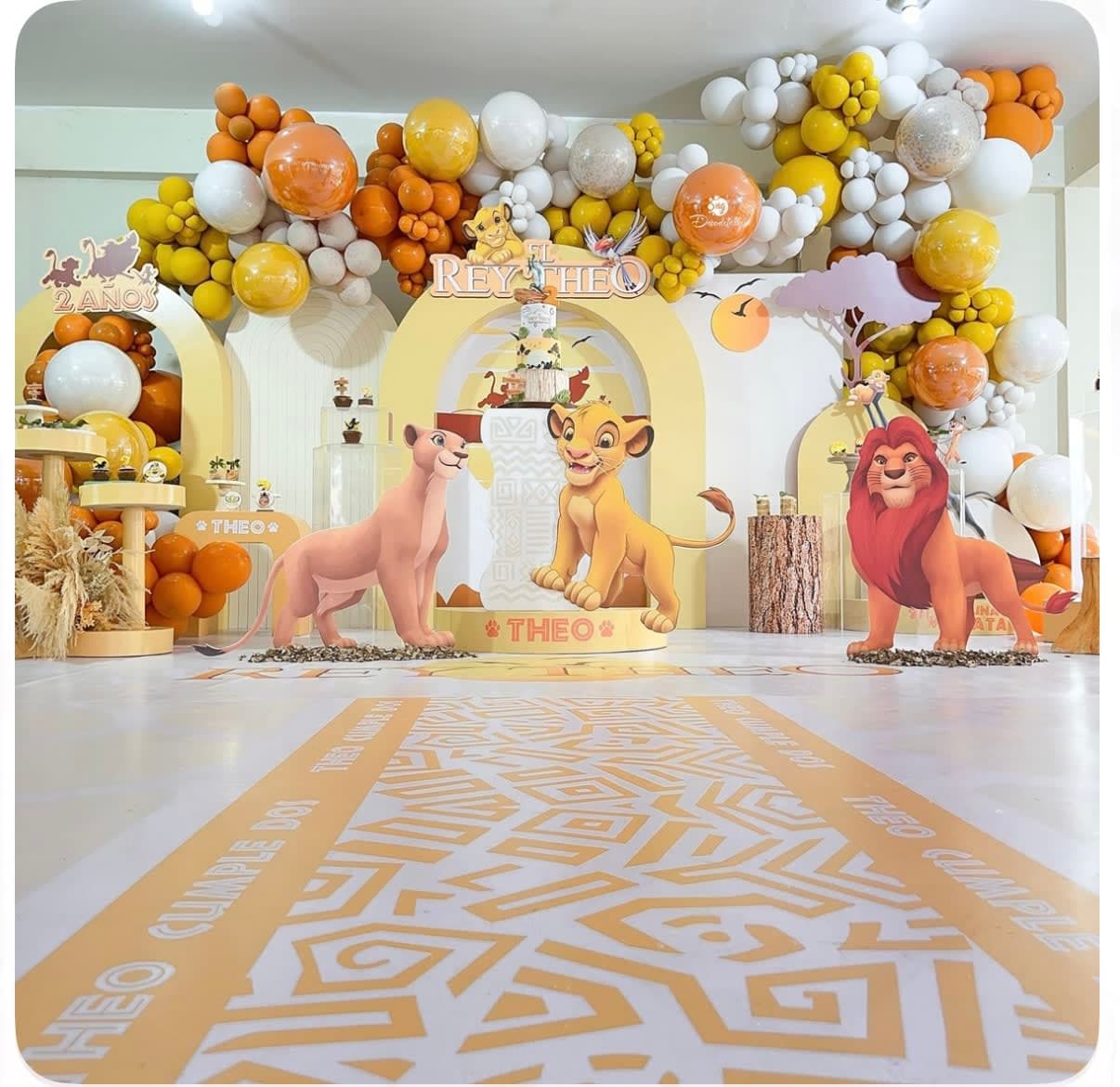 Grand Balloon Animal Theme Decoration