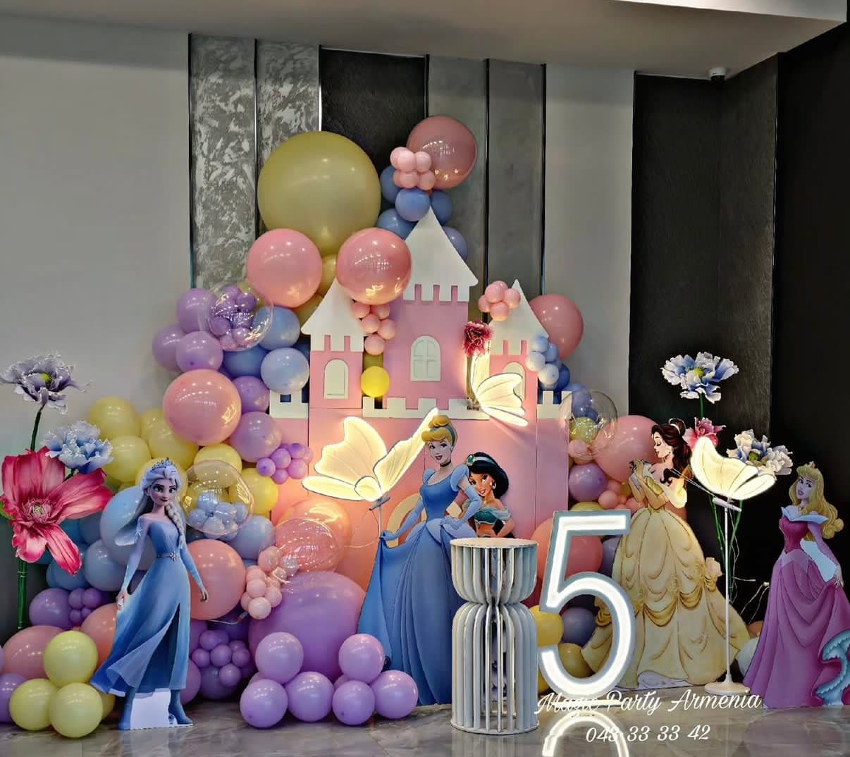 Simple Girl Birthday Theme Decoration | Cute & Elegant Balloon Decor